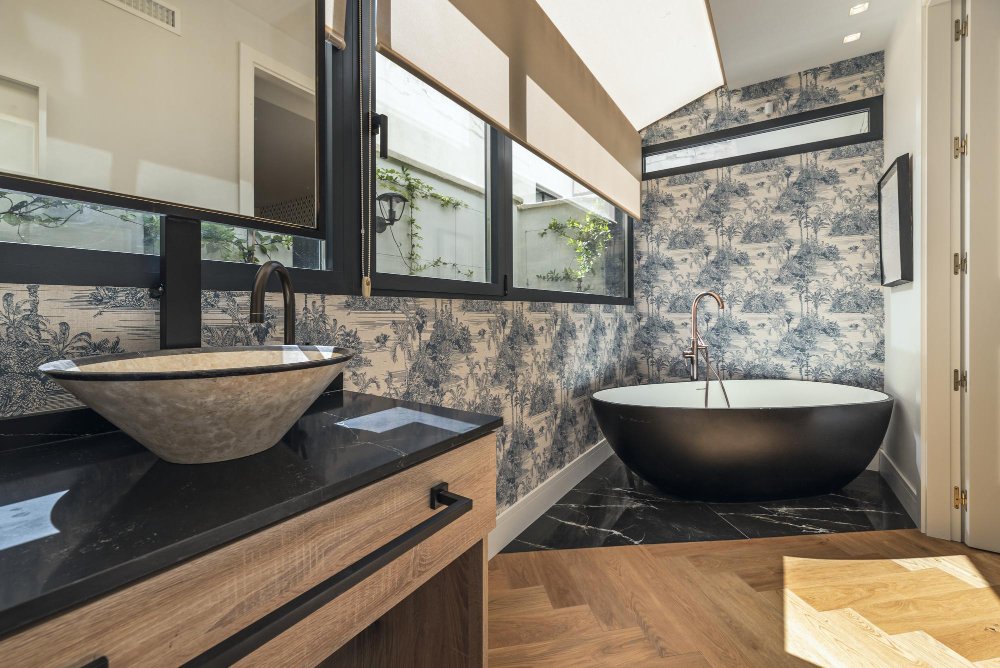 bathtub showrooms near me